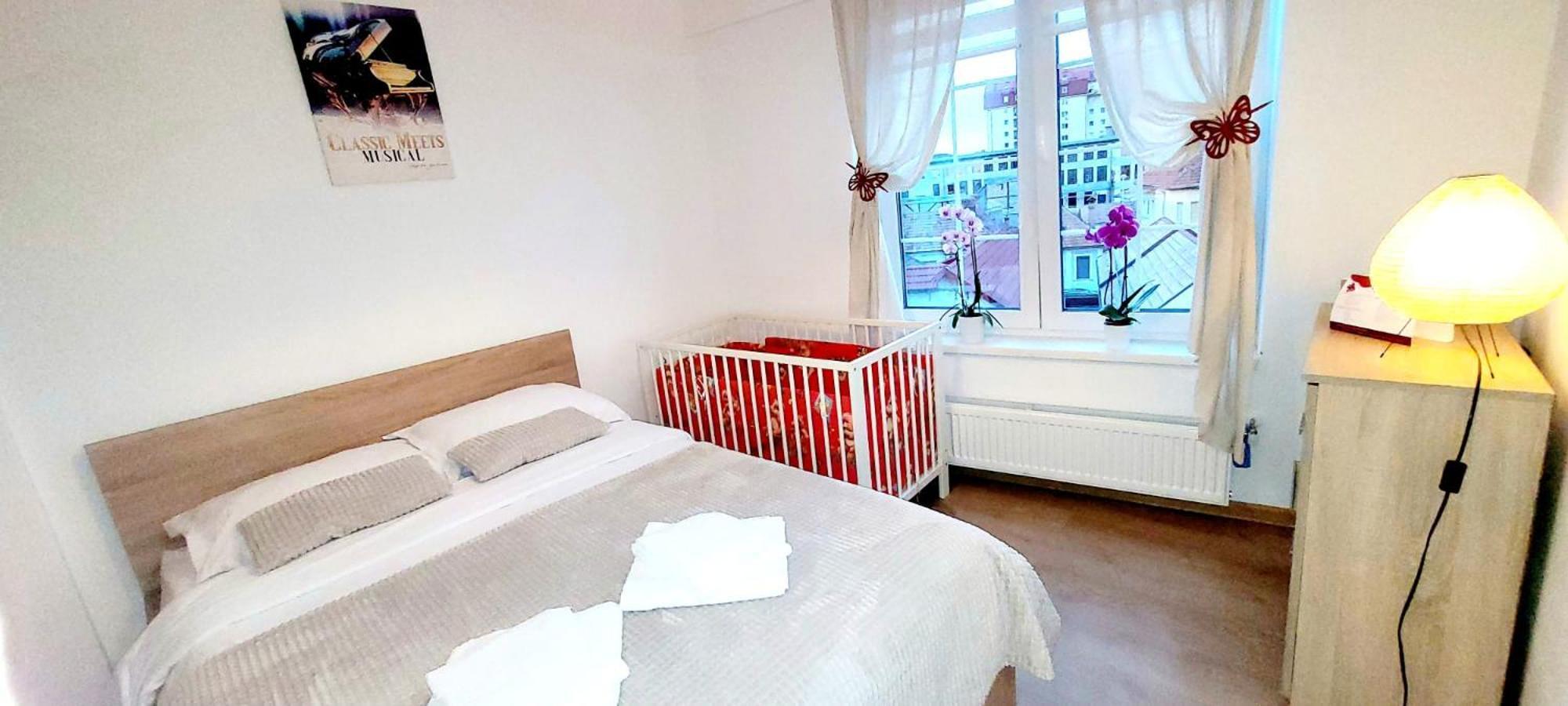 Appartement Opera Apart à Braşov Extérieur photo
